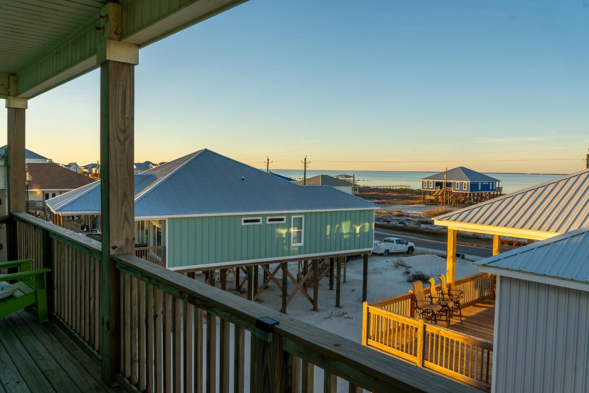 Moasis: Triple Master Suite Retreat with Panoramic Views Dauphin Island Exterior photo